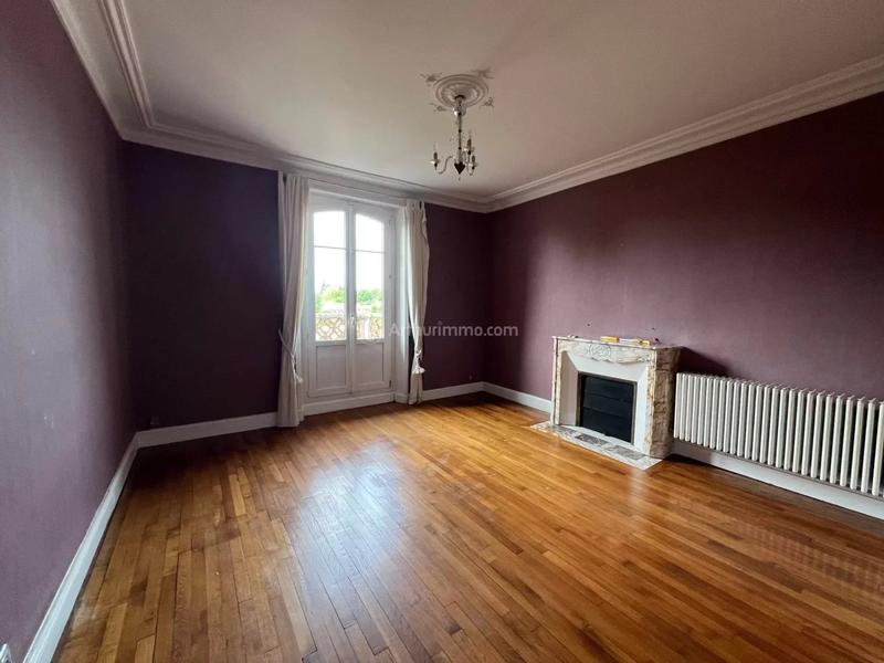 Maison - 323 m² - 10 pièces