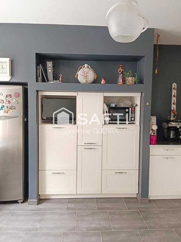 Maison - 227 m² - 9 pièces