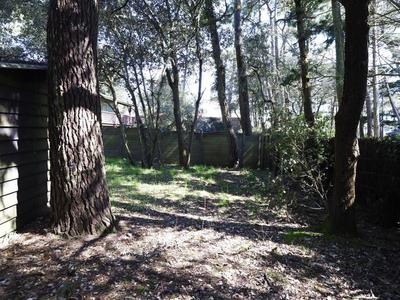 Terrain constructible - 2 200 m²