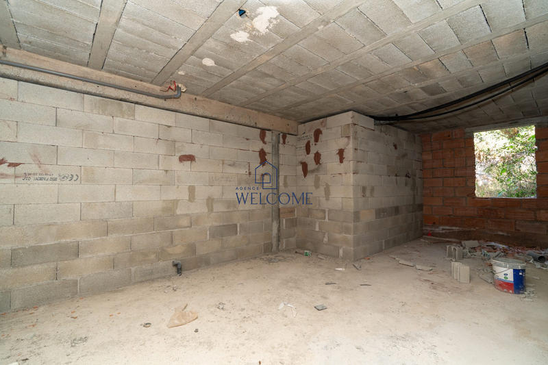 Maison - 195 m² - 10 pièces