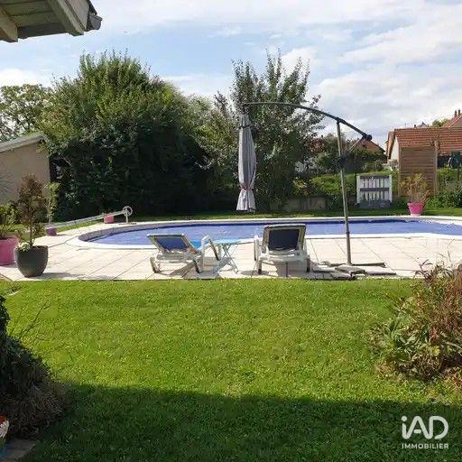 Maison - 360 m² - 9 pièces