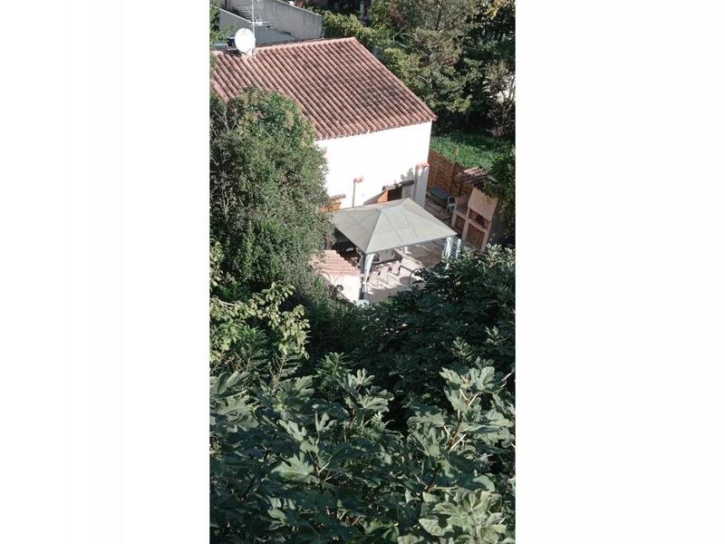 Propriété - 230 m² - 6 pièces