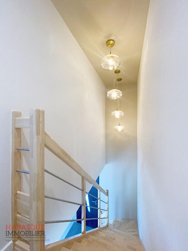 Maison - 122 m² - 5 pièces