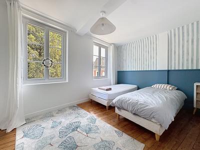 Maison - 106 m² - 6 pièces