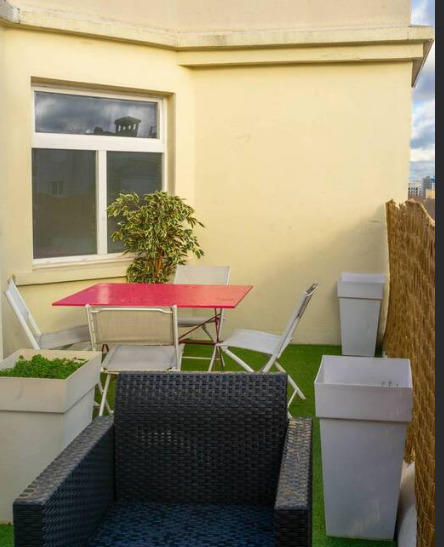 Studio - 25 m² - 1 pièce