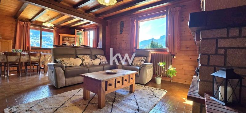 Châlet - 254 m² - 7 pièces