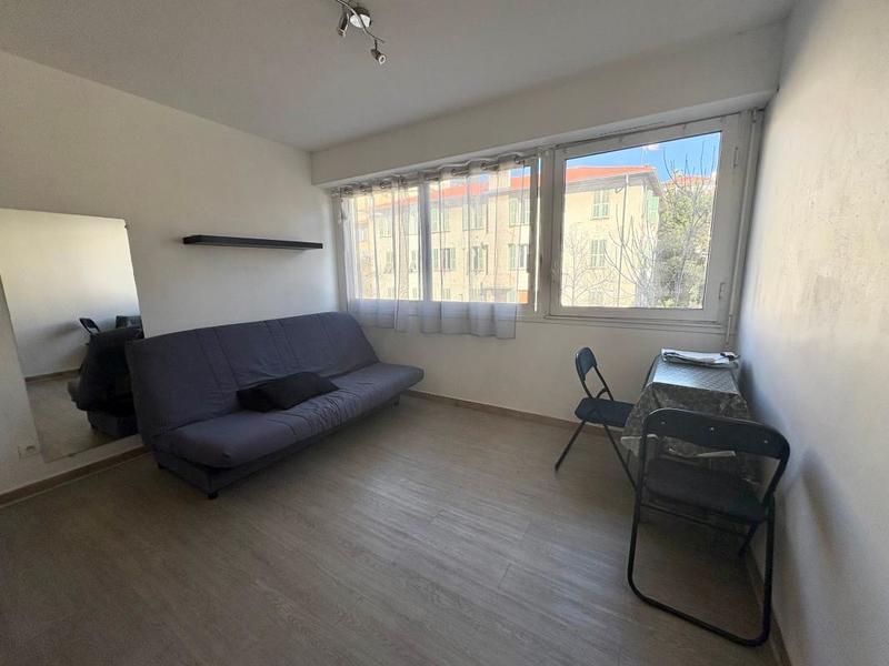 Studio - 17 m² - 1 pièce