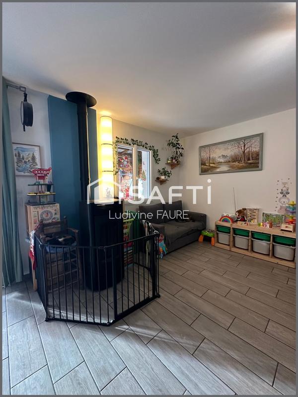 Maison - 95 m² - 5 pièces
