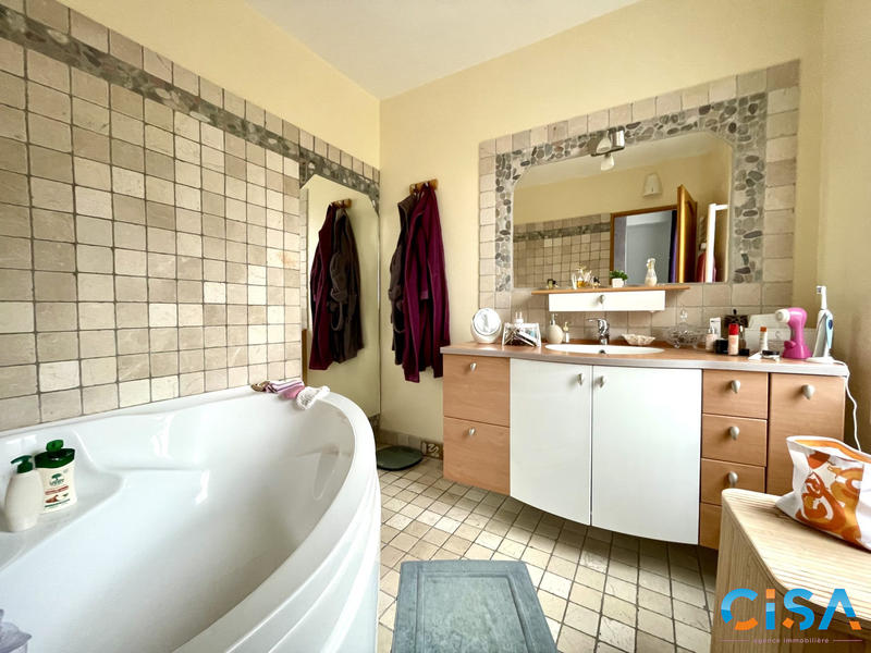 Maison - 125 m² - 5 pièces