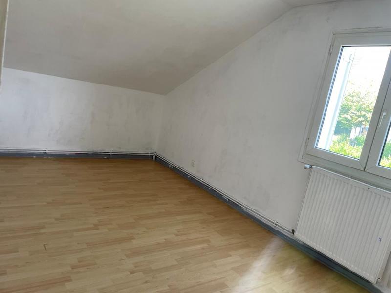 Maison - 121 m² - 6 pièces