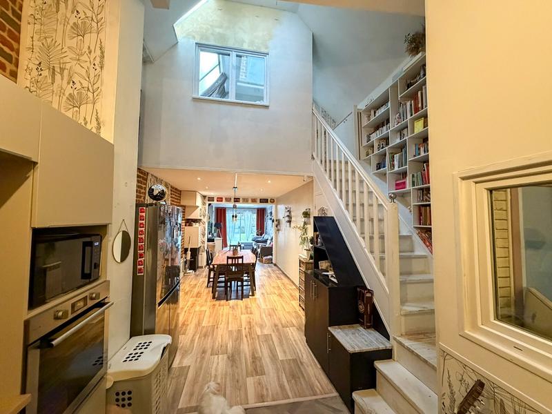 Appartement - 80 m² - 3 pièces