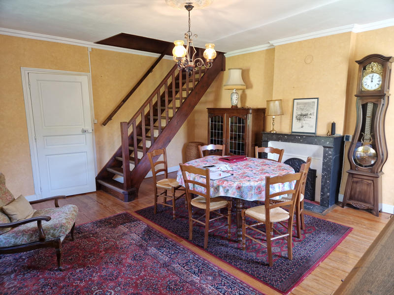 Maison - 186 m² - 8 pièces