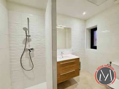 Appartement - 75 m² - 2 pièces