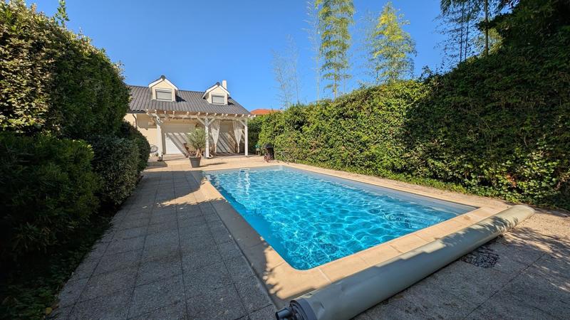 Maison - 187 m² - 5 pièces