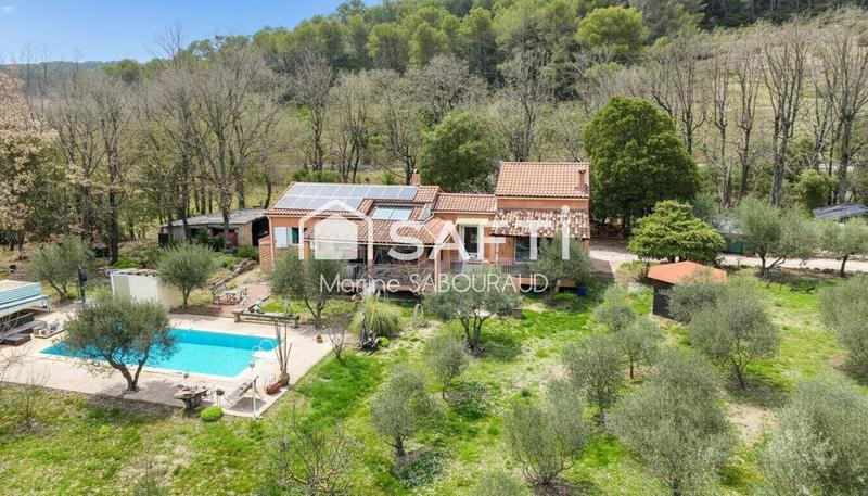 Maison - 107 m² - 4 pièces