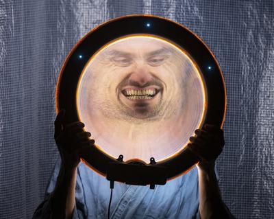 Spectacle - Apocalipsync