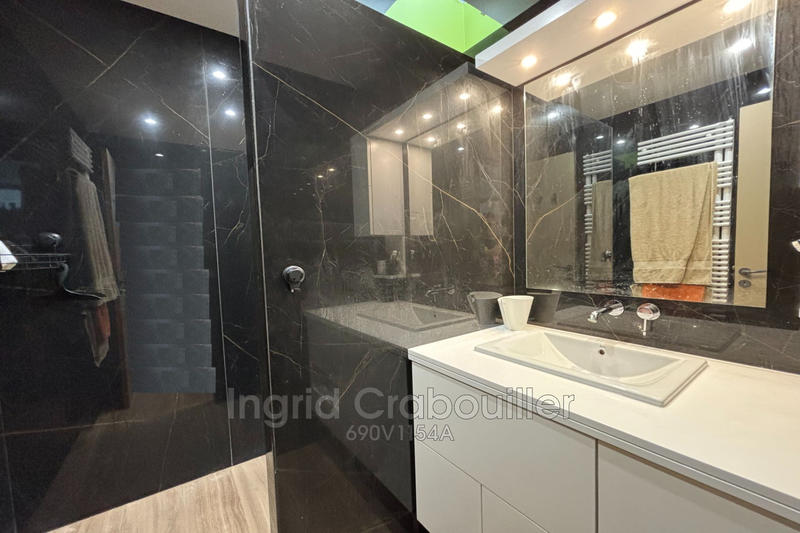 Appartement - 90 m² - 3 pièces