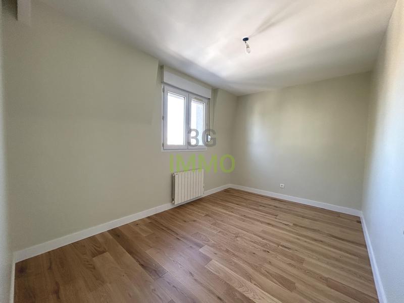 Appartement - 80 m² - 3 pièces