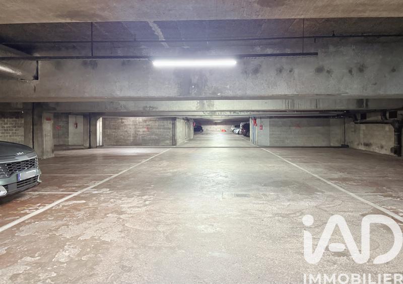 Parking - 12 m²