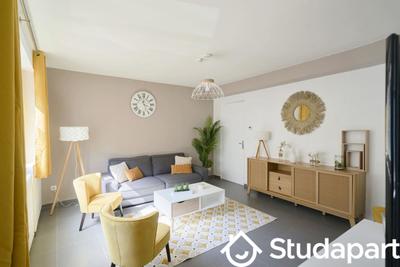 Chambre - 14 m² - 1 pièce