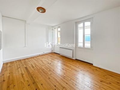 Maison de village - 100 m² - 5 pièces