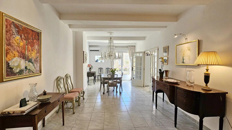 Maison traditionnelle - 140 m² - 5 pièces