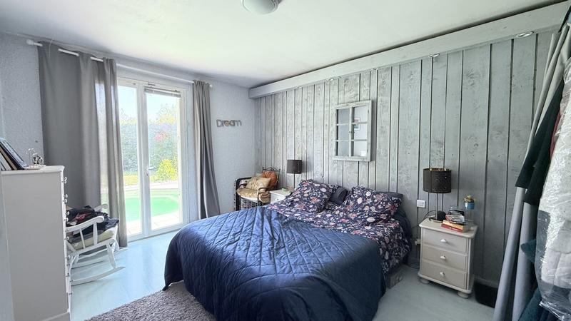 Villa - 200 m² - 6 pièces