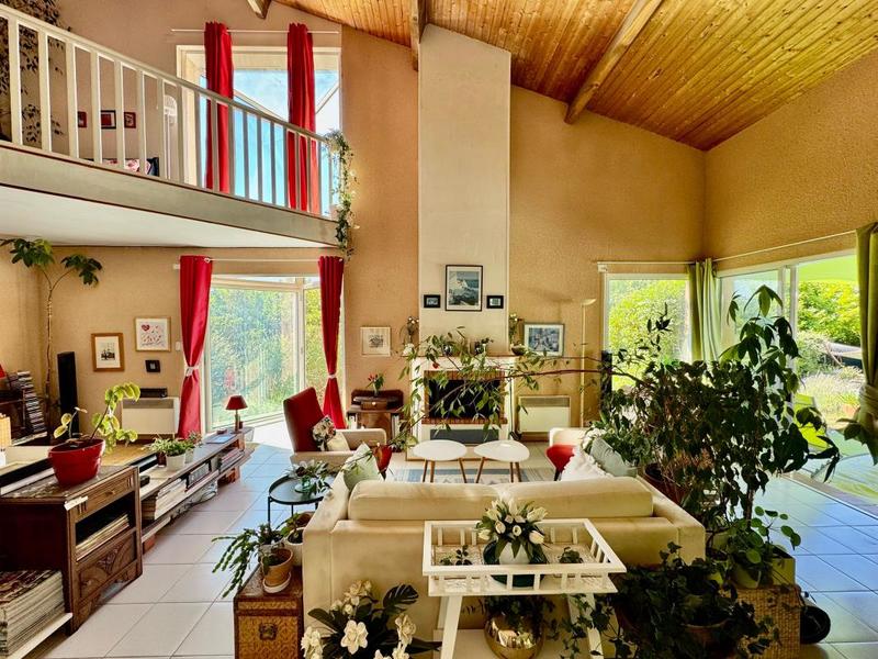 Maison - 158 m² - 5 pièces