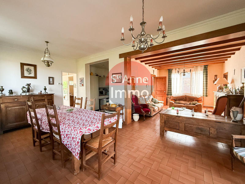 Maison - 203 m² - 7 pièces