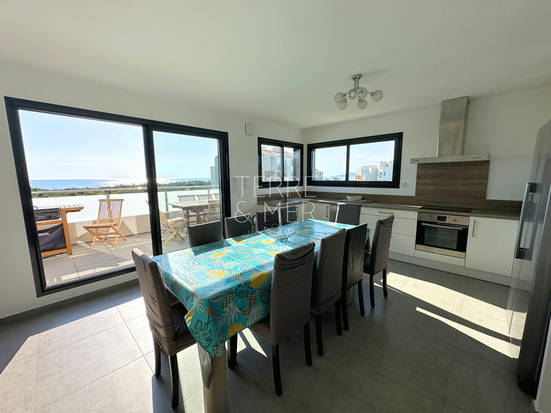 Maison - 179 m² - 7 pièces