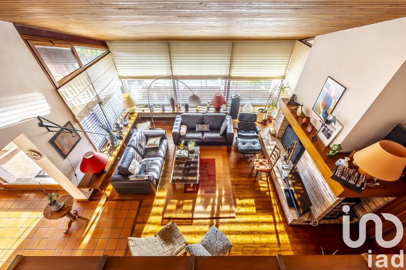 Maison - 300 m² - 6 pièces