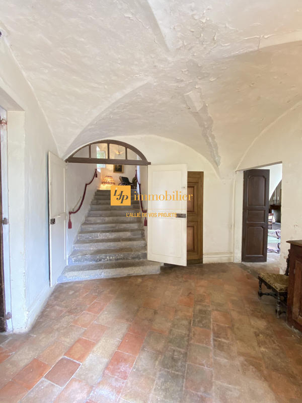 Bastide - 302 m² - 9 pièces