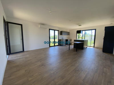 Maison - 96 m² - 4 pièces