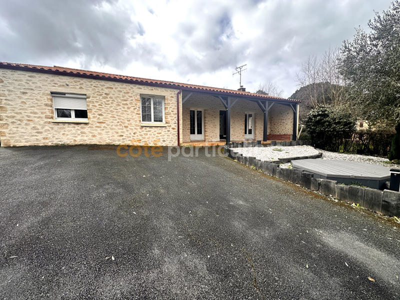 Maison - 155 m² - 6 pièces