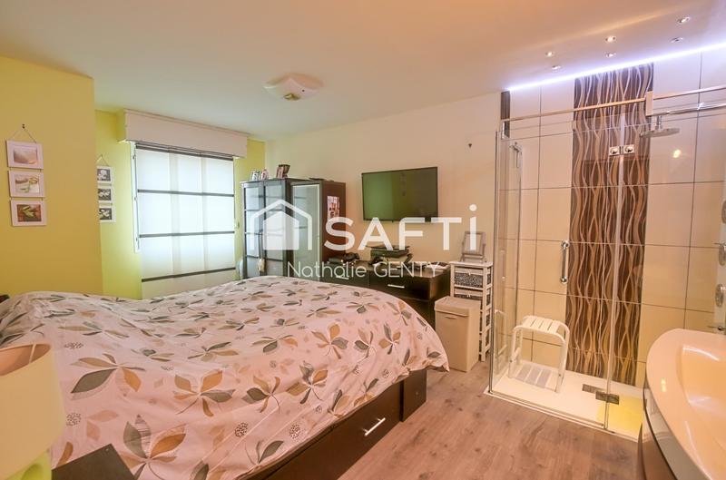 Maison - 195 m² - 9 pièces