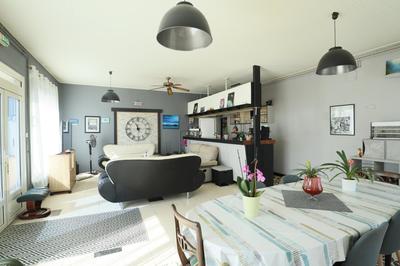 Maison - 188 m² - 8 pièces