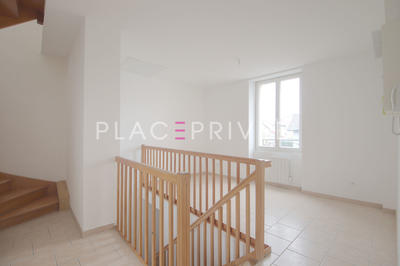 Appartement - 98 m² - 5 pièces