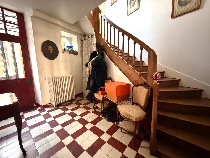 Maison de ville - 213 m² - 8 pièces