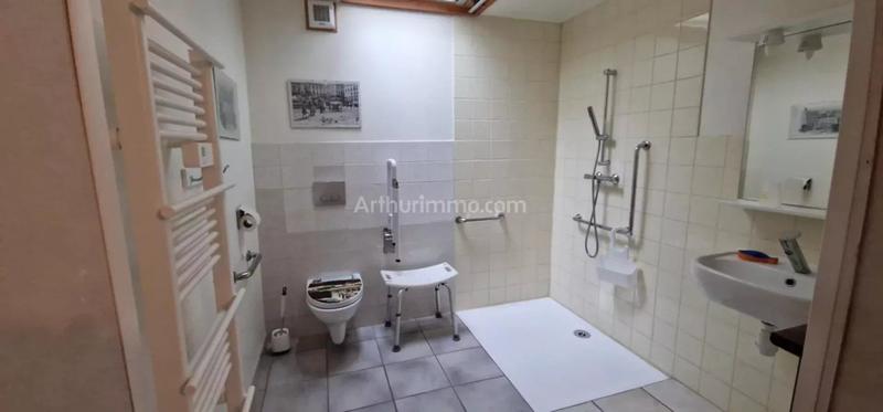 Maison - 313 m² - 10 pièces