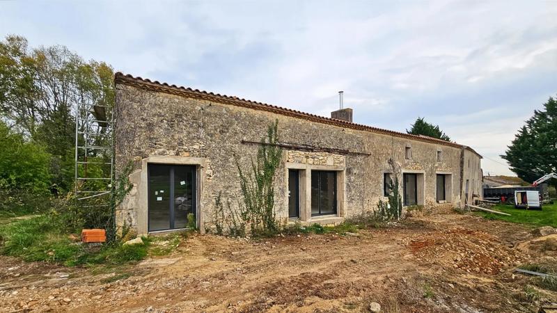 Maison - 229 m² - 8 pièces