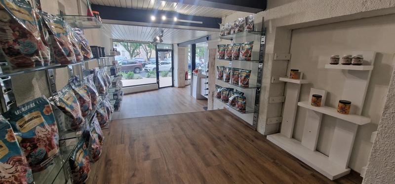 Local commercial - 2 pièces