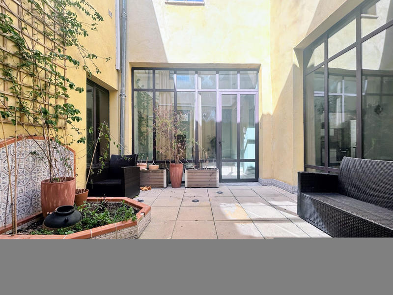 Appartement - 197 m² - 6 pièces