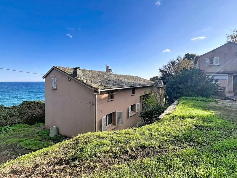 Propriété - 235 m² - 12 pièces