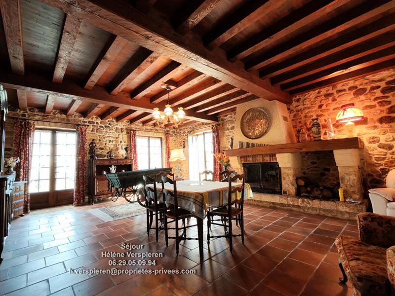 Maison - 181 m² - 8 pièces