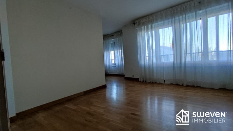 Appartement - 80 m² - 3 pièces