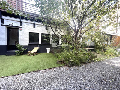 Loft - 217 m² - 5 pièces