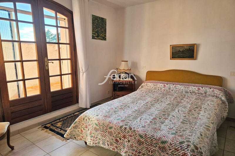 Maison - 186 m² - 7 pièces