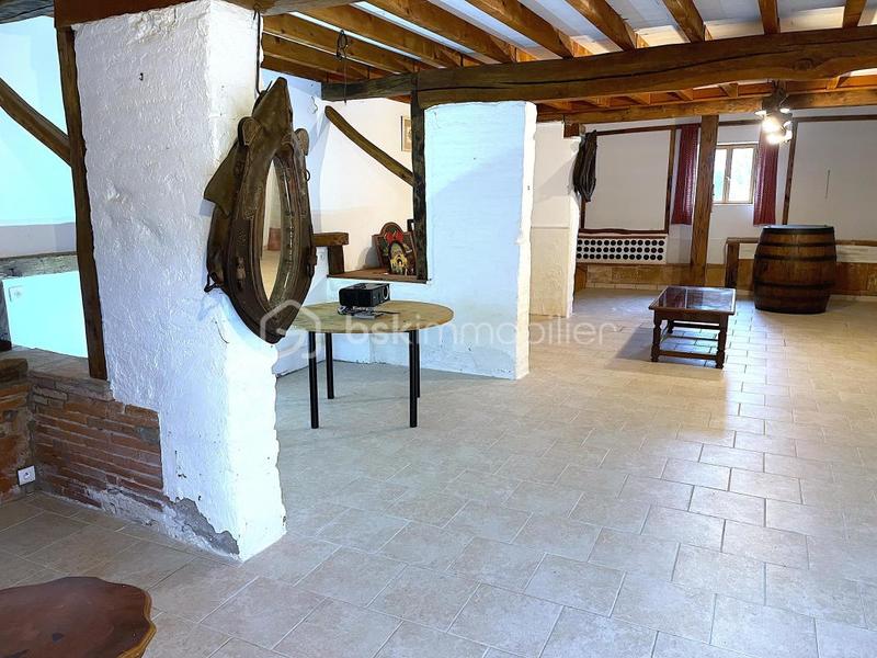 Corps de ferme - 334 m² - 6 pièces