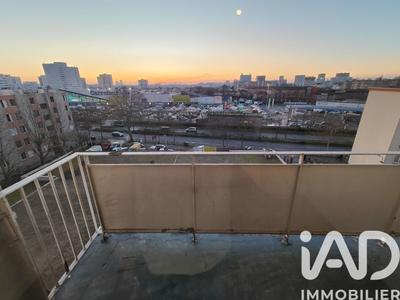 Appartement - 97 m² - 6 pièces