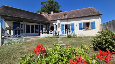 Maison - 150 m² - 8 pièces